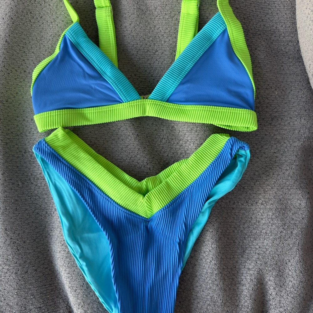 OneOne Bikini Set - Picture 4 of 6